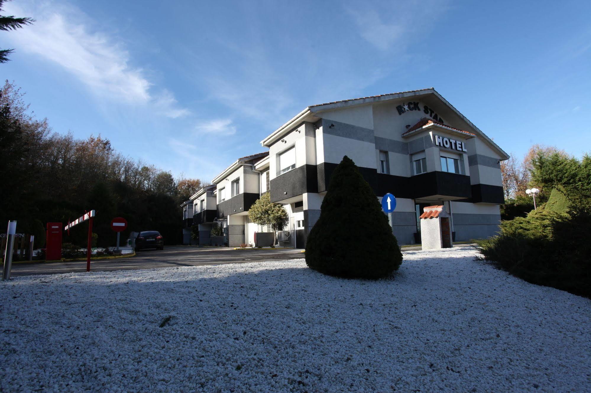 Hotel Apartamentos Rock Star Taboadela Buitenkant foto